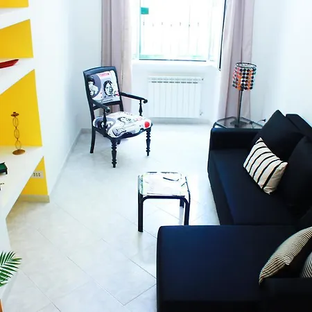 Apartment Pop House
